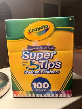 Crayola Super Tips Washable Markers - Yellow & Green Packaging